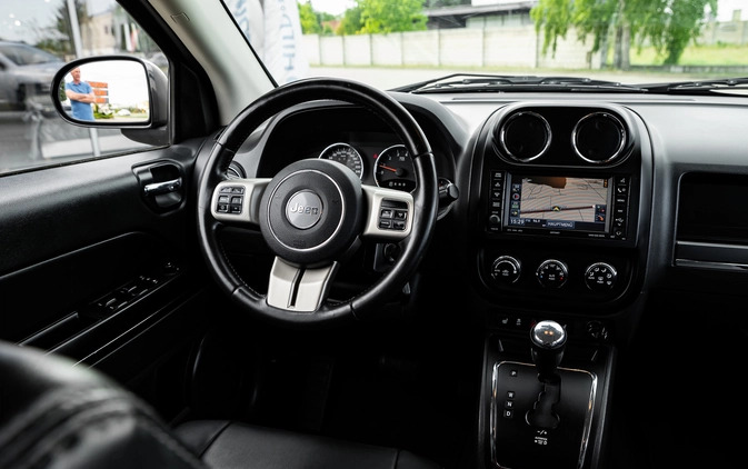 Jeep Compass cena 38900 przebieg: 169000, rok produkcji 2011 z Radom małe 631